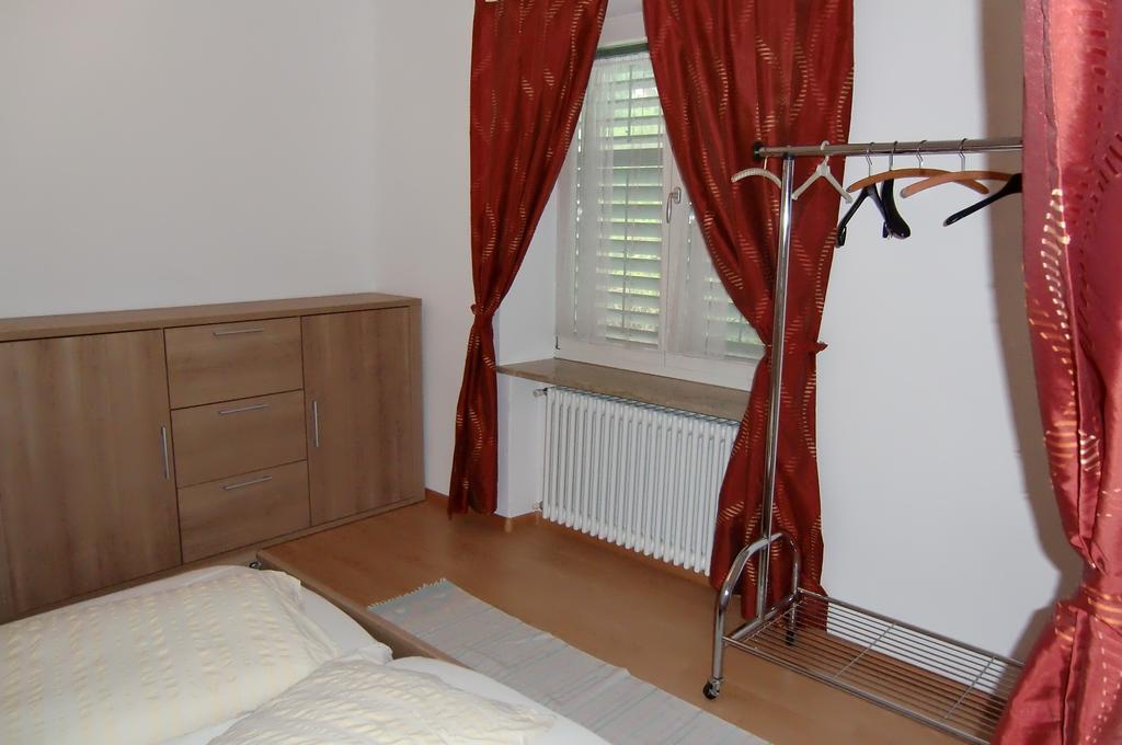 Neuprantl Apartments Lana Extérieur photo