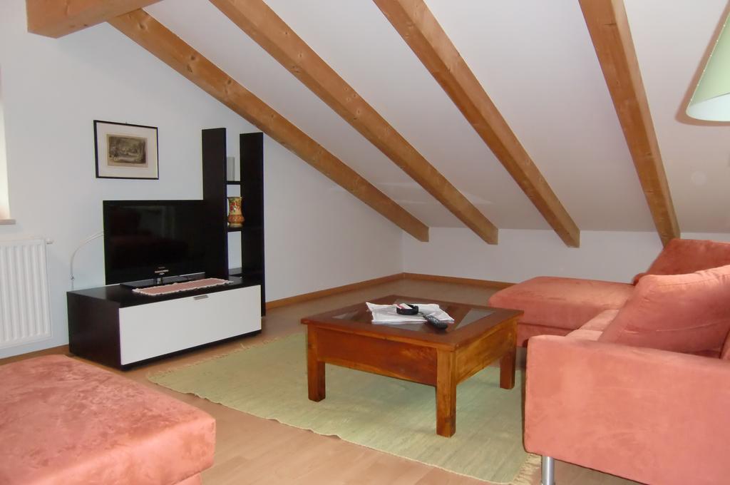 Neuprantl Apartments Lana Extérieur photo