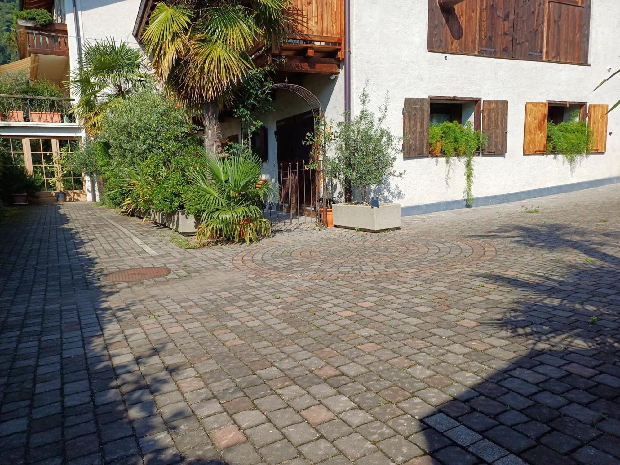 Neuprantl Apartments Lana Extérieur photo