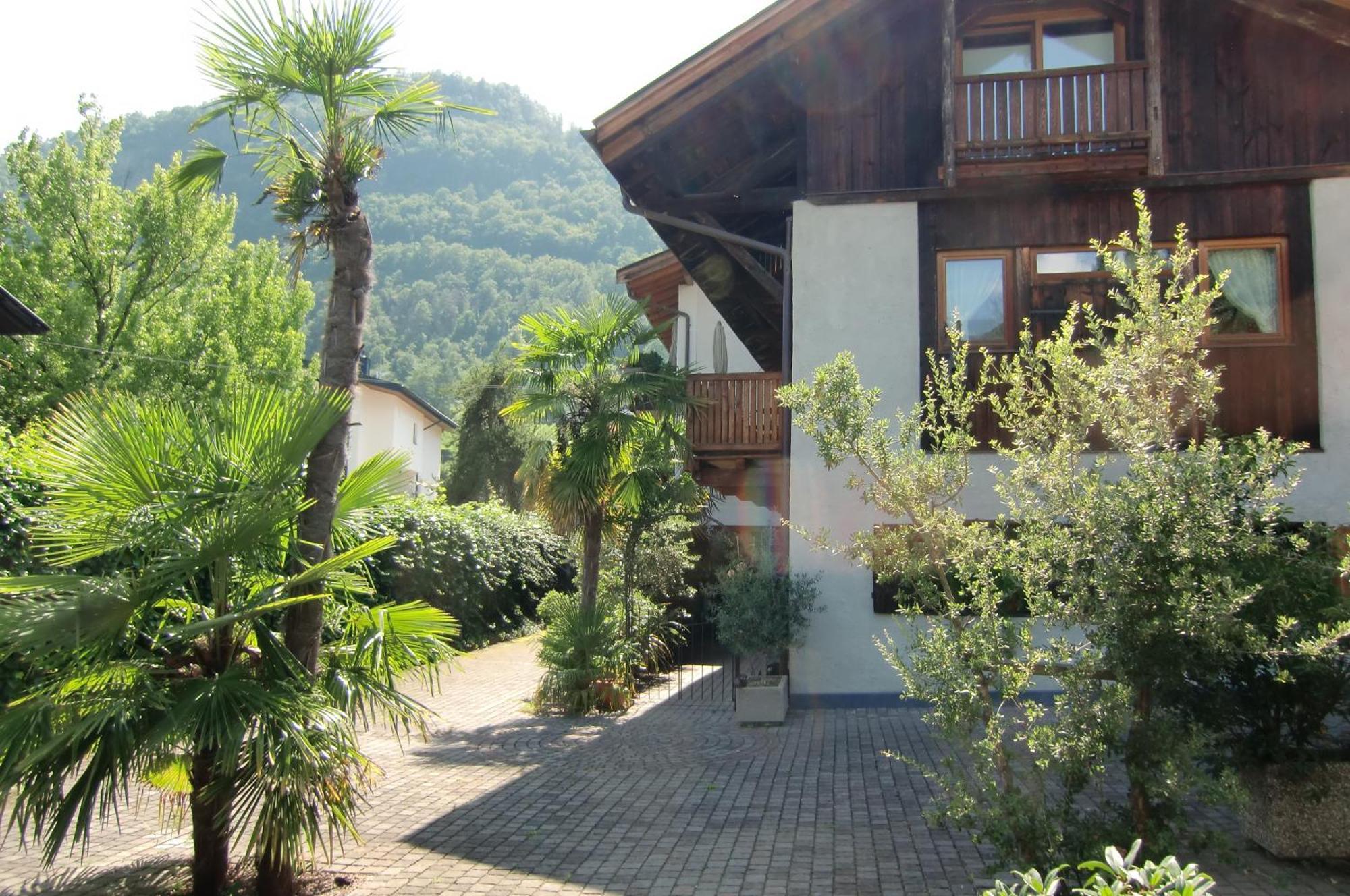 Neuprantl Apartments Lana Extérieur photo