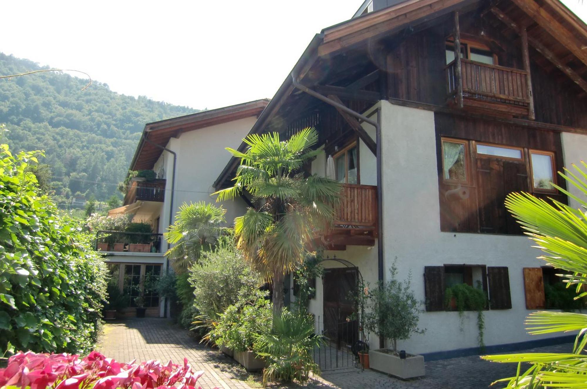 Neuprantl Apartments Lana Extérieur photo